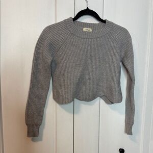 Aritzia Wilfred Sardou Ribbed Crew Neck Sweater cropped scalloped hem XS